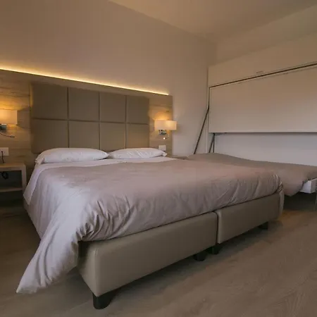 Tre Pini Hotel 3*